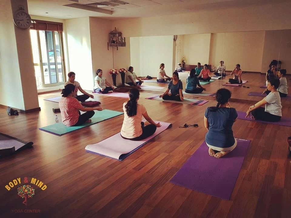 womens yoga classes 24 2023 10 25 3
